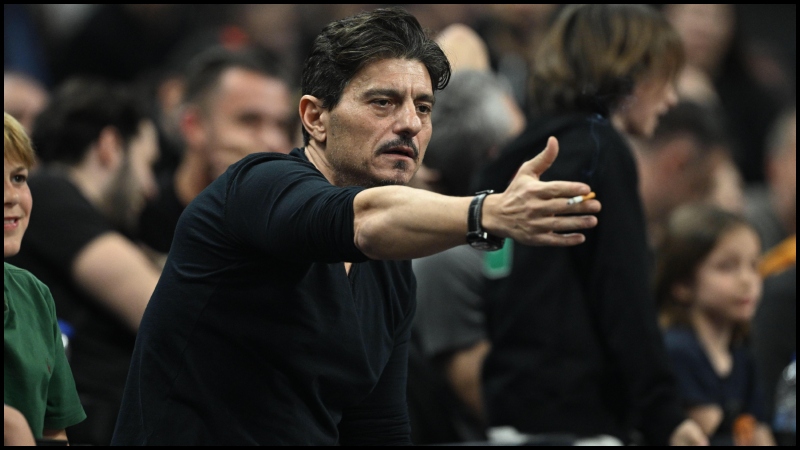 Γιαννακόπουλος: «Μήπως η Ευρωλίγκα πρέπει να μας προστατέψει;» (vid)