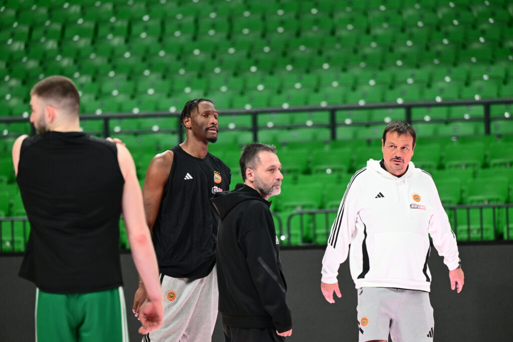 Φωτογραφίες: Πρώτη προπόνηση για τον Χέιζ-Ντέιβις