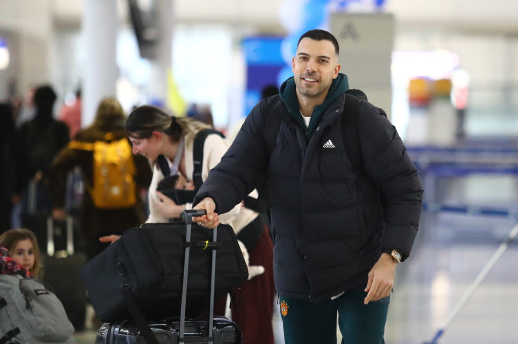 Με Λεσόρ η αναχώρηση του Παναθηναϊκού - Τα «κλικς» από το αεροδρόμιο (pics)