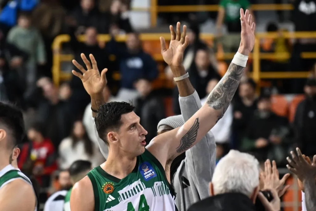 Μήτογλου: «Κανένα πρόβλημα να παίζω στο “5”, αρκεί να βοηθάω την ομάδα μου να κερδίζει»