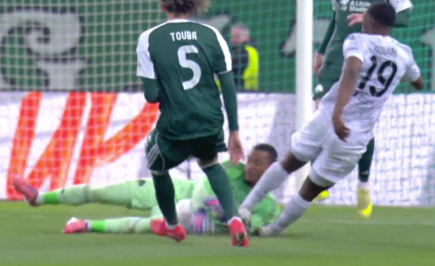 Παναθηναϊκός - Πλζεν: Διπλή «απάντηση» Λαφόν - Χειροκροτήματα από την εξέδρα (vid)