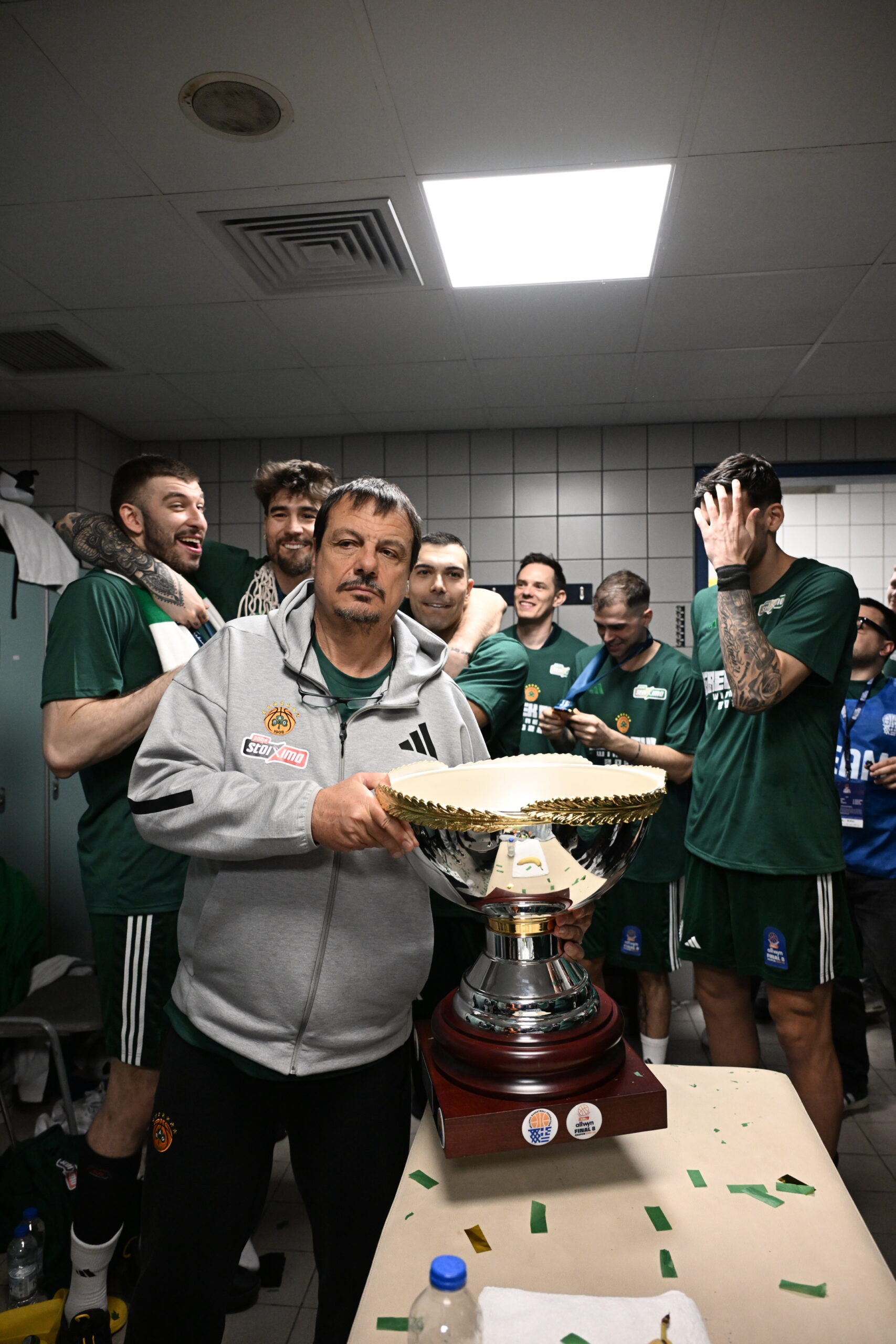 Φωτογραφίες: Όσα έγιναν στα αποδυτήρια μετά την κατάκτηση του Κυπέλλου