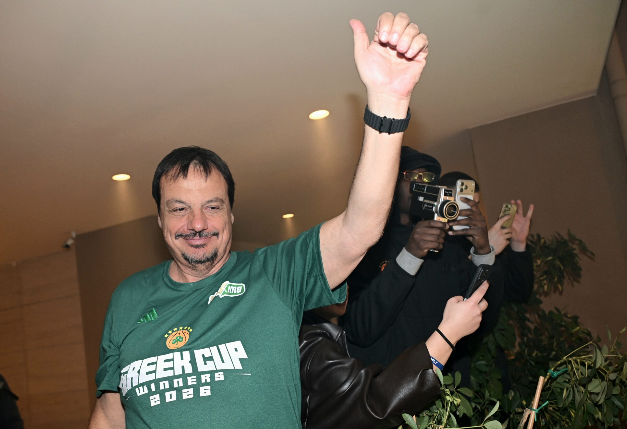 Απιστευτος Αταμάν: Βγήκε στο μπαλκόνι και πανηγύρισε με γροθιές το Κύπελλο (pics)