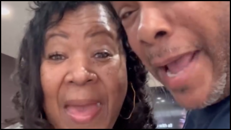 Παναθηναϊκός: Τραγούδησαν για το Κύπελλο Ελλάδας οι γονείς του Ρισόν Χολμς (vid)