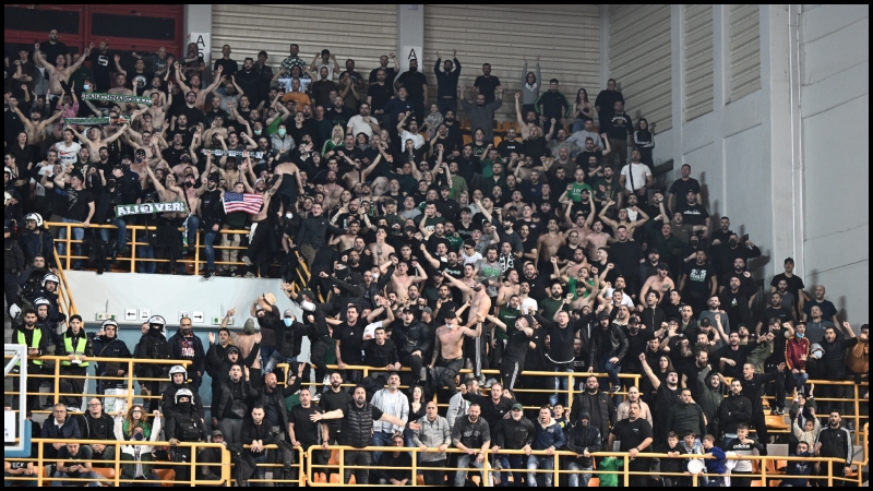 Μήνυμα από τη Θύρα 13: «Είστε ανύπαρκτοι και οπαδικά νάνοι» (pic)