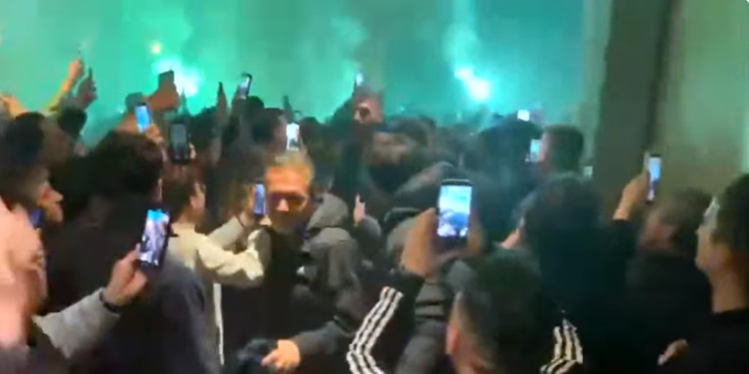 Φωτογραφίες: Χαμός στο ξενοδοχείο για τον Παναθηναϊκό μετά την κατάκτηση του Κυπέλλου Ελλάδας