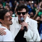 Νίνο σε Γιαννακόπουλο: «Θα σου γράψω μια μπαλάντα να κλαίνε δίχως αύριο» (vid)