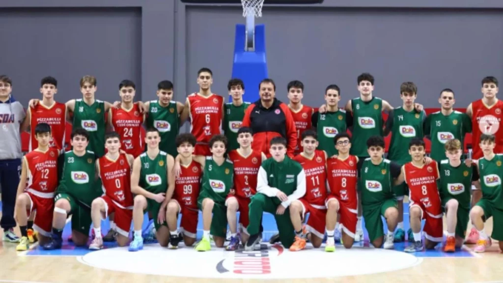 Άταμαν: Ο Εργκίν παρακολούθησε τα ματς του Σαρπ με το Παιδικό Β’ του Παναθηναϊκού στην Κωνσταντινούπολη