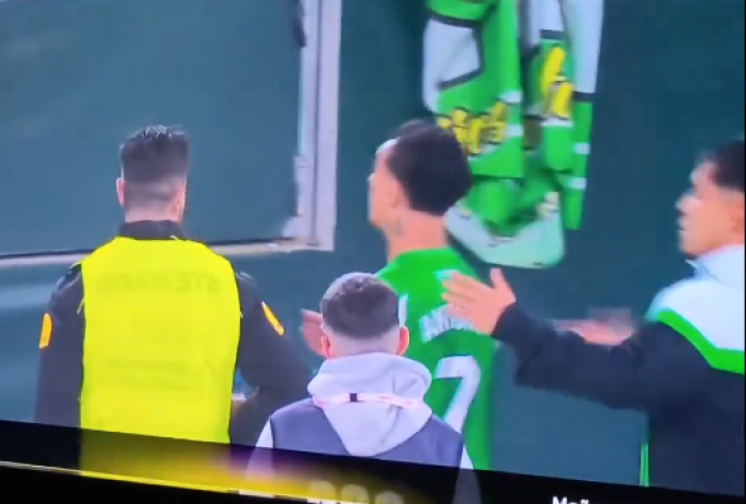 Παναθηναίκός: Χαμός στη Μπέτις, έντονος διάλογος Άντονι με οπαδούς (vid)