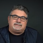 Ο Μιχάλης Τσόχος διέκοψε τη μετάδοση του αγώνα του Παναθηναϊκού λόγω... Τεμπών (vid)