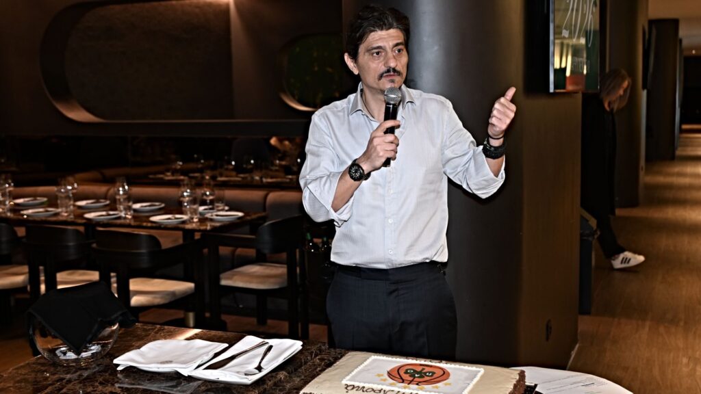 Γιαννακόπουλος: Η ομιλία στους παίκτες και η επική ατάκα για το πριμ και τον... Φρι!