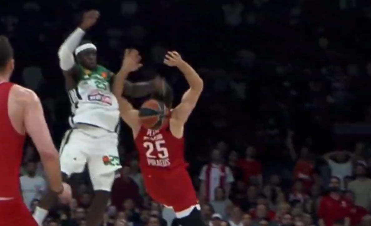 Τι ΑΛΗΤΕΙΑ σφυρίξατε! ΑΝΥΠΑΡΚΤΟ τρίτο φάουλ σε Ναν - ΔΕΙΤΕ ΒΙΝΤΕΟ