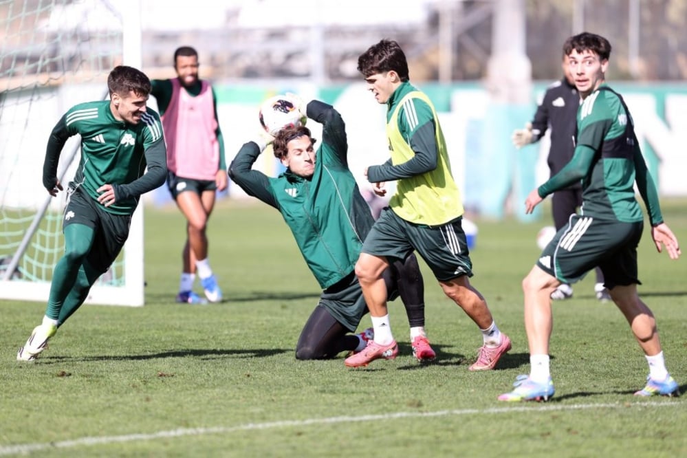 Παναθηναϊκός: Ανεβαίνει ο Πελίστρι, δοκιμές τακτικής πριν τη «μάχη» με Μπέτις