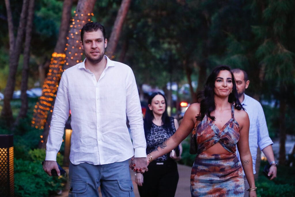 Βεζένκοβ – Ελευθεριάδου: Πληροφορίες για χωρισμό «βόμβα» του ζευγαριού