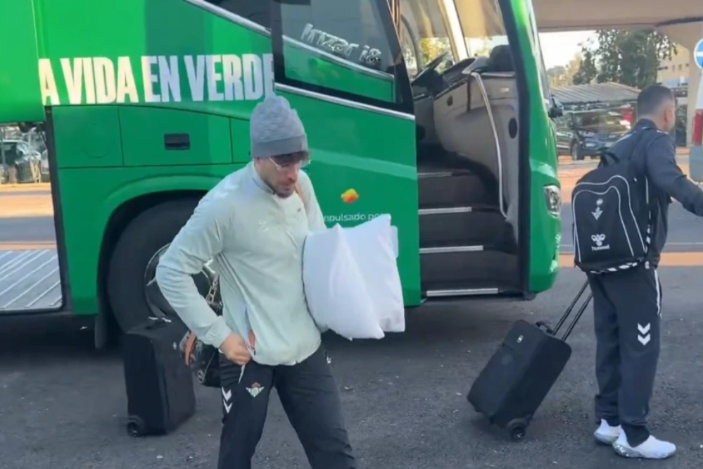 Μπέτις: Με… μαξιλάρια για Αθήνα ο Αμπντέ πριν τον Παναθηναϊκό (vid)