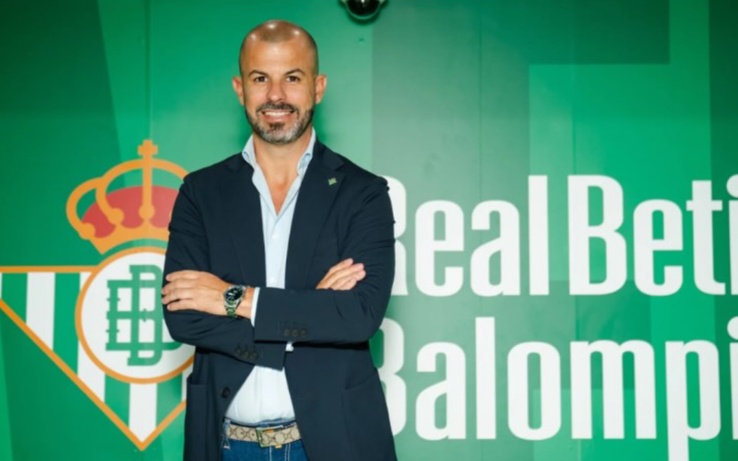 Αθλητικός διευθυντής Μπέτις: «Προπονητής με ισχυρή φήμη ο Μπενίτεθ»