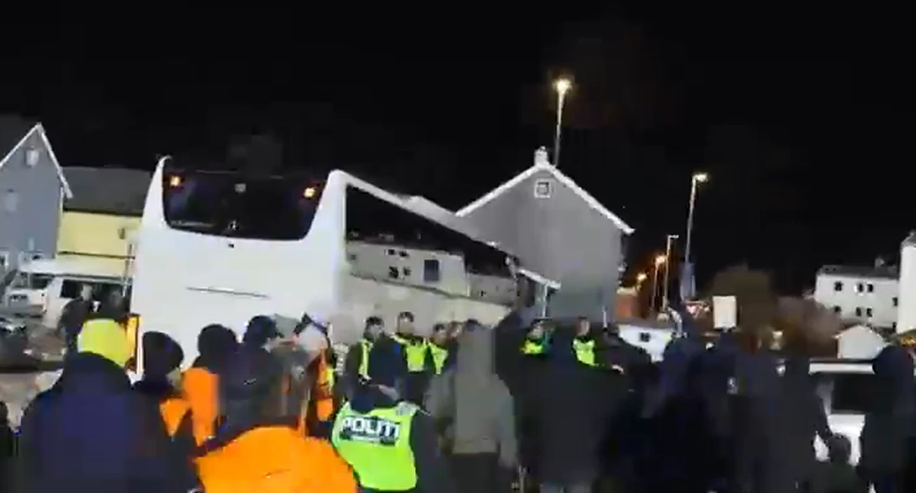 Χαμός στη Σπόρτινγκ των Βαγιαννίδη-Ιωαννίδη: Οπαδοί την «έπεσαν» στους παίκτες στο πάρκινγκ (vid)