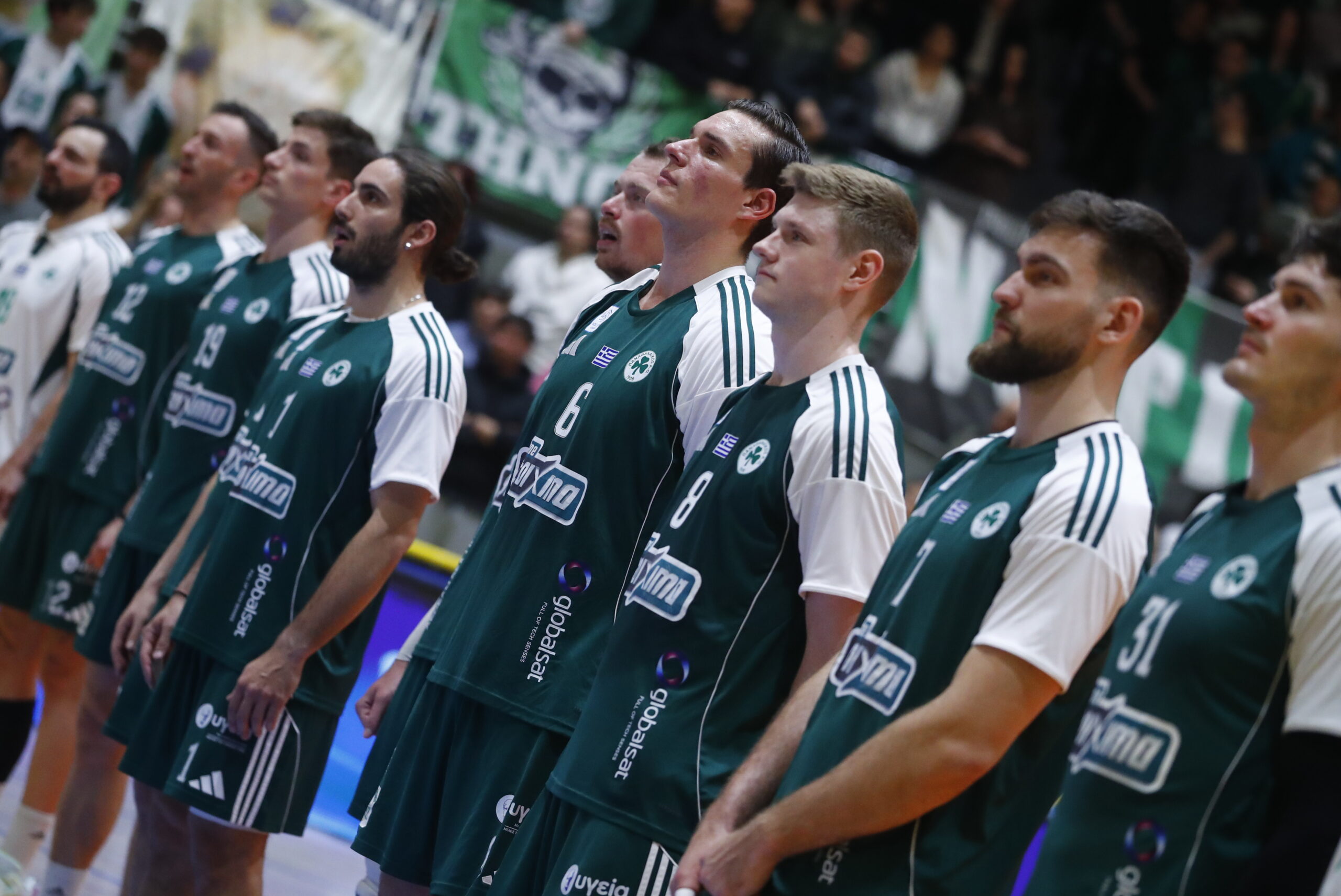 «Βράζει» το Μετς στο πρώτο ντέρμπι «αιωνίων» για τα ημιτελικά (vid)