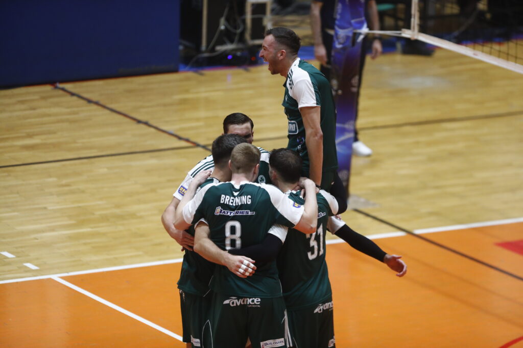 Περίπατος για τον Παναθηναϊκό και 1-0 σετ στον ημιτελικό (vid)