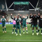 Ο Πολωνός πυροβολεί και το "τριφύλλι" συνεχίζει ακάθεκτο!