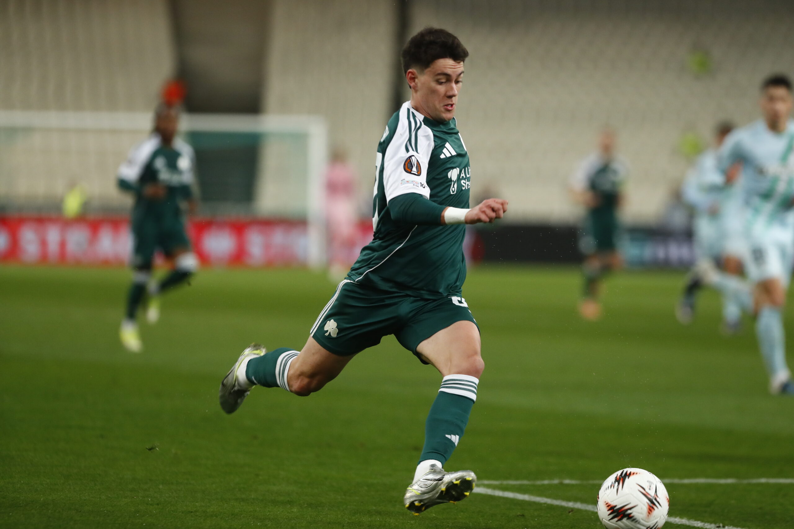 Ο Πελίστρι παραμένει στο μπλοκάκι ευρωπαϊκών ομάδων, «μάτια» στο ΟΑΚΑ