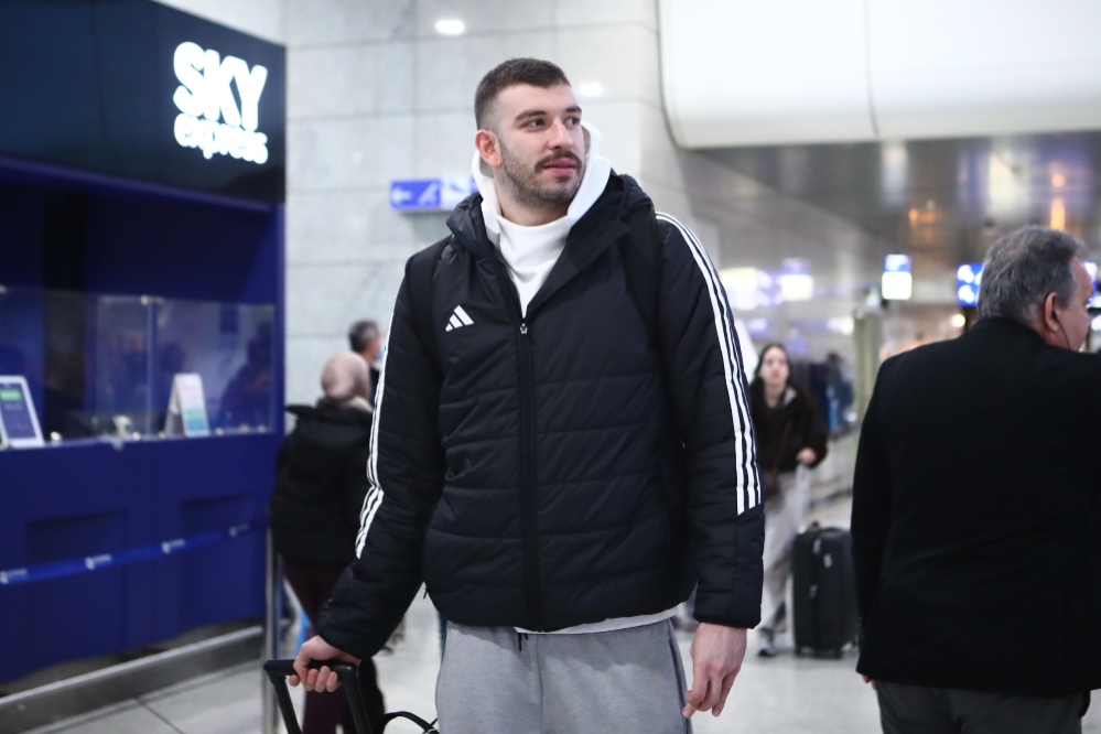 Εκτός αποστολής; Και; Τι έκανε ο Ρογκαβόπουλος μετά τη νίκη επί της Ζάλγκιρις