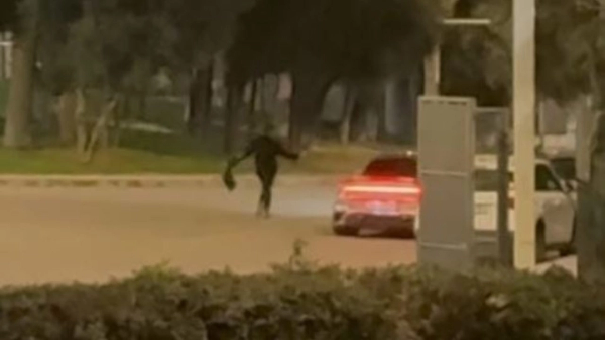 Τρέλα για Ναν! Φίλαθλος τον πήρε στο... κυνήγι όταν έφευγε με το αυτοκίνητό του (vid)