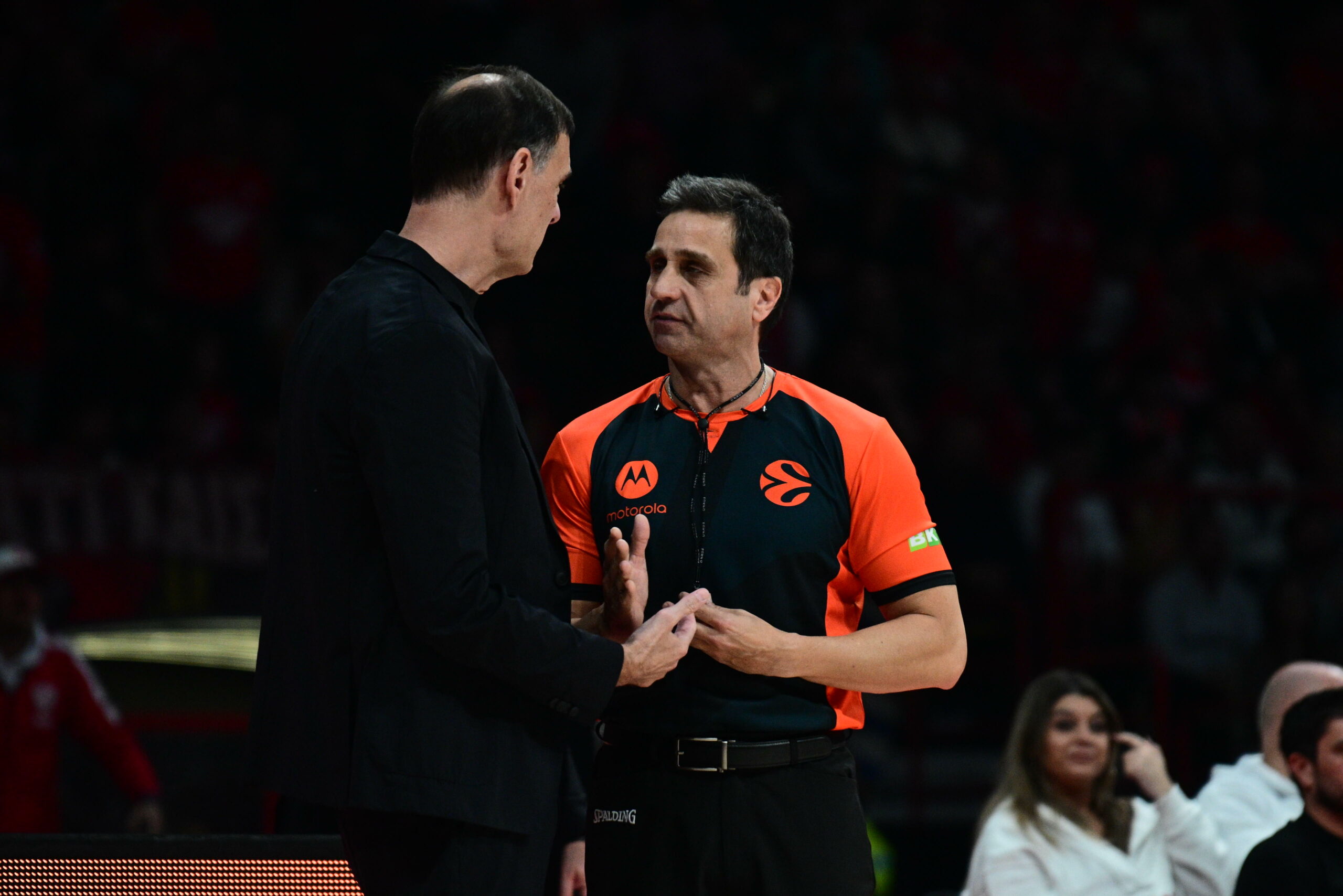 «Παράσταση» για όσκαρ στο ΣΕΦ: Μία βολή στο ημίχρονο η Φενέρ, 48-46 το σκορ!