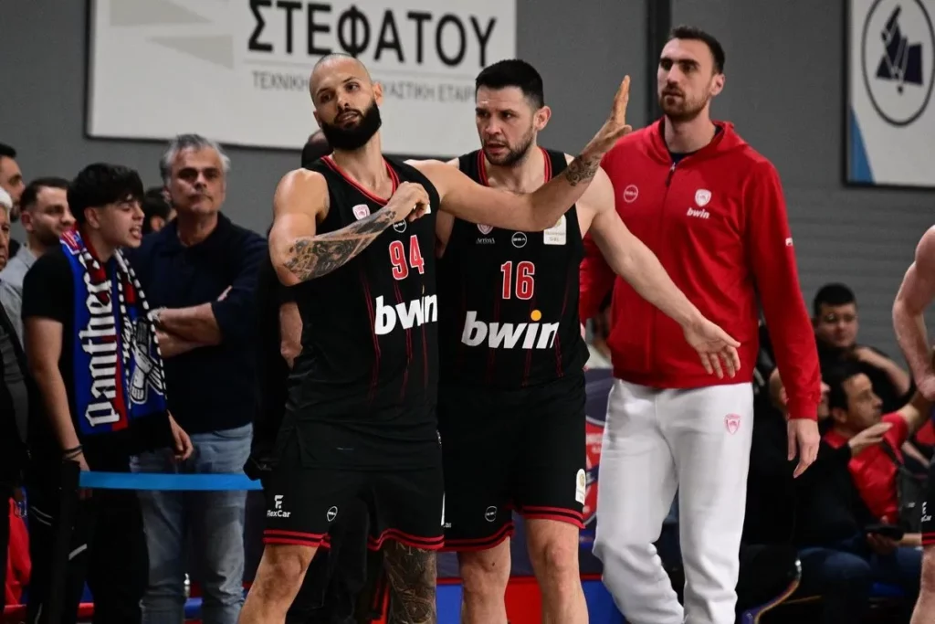 Παναθηναϊκός: Επίσημη καταγγελία για Μπαρτζώκα και Φουρνιέ