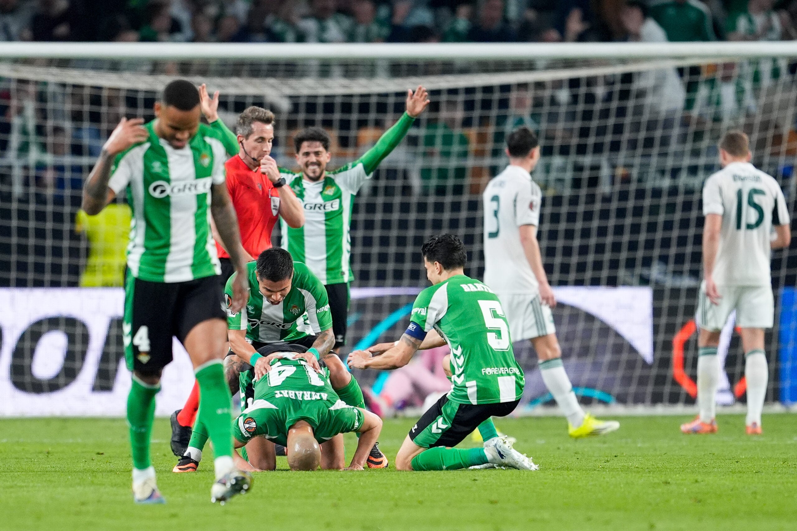 Πλήρωσε διαιτησία και λάθη: Πικρός αποκλεισμός για τον Παναθηναϊκό!