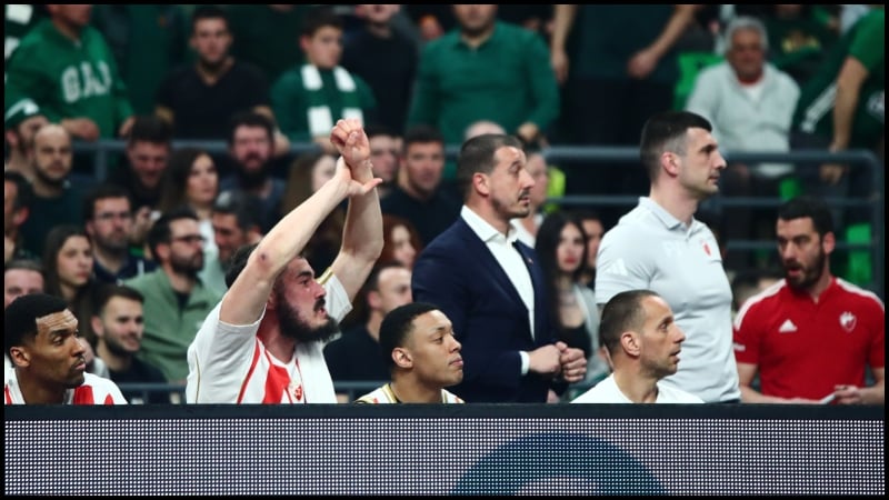 Παναθηναϊκός: Προκλήσεις από τους Σέρβους - Συνθήματα κατά Ντόμπριτς