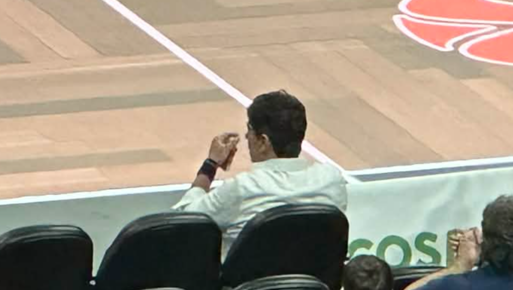 Παναθηναϊκός - Ερυθρός Αστέρας: Κατέβηκε στα court seats ο Γιαννακόπουλος