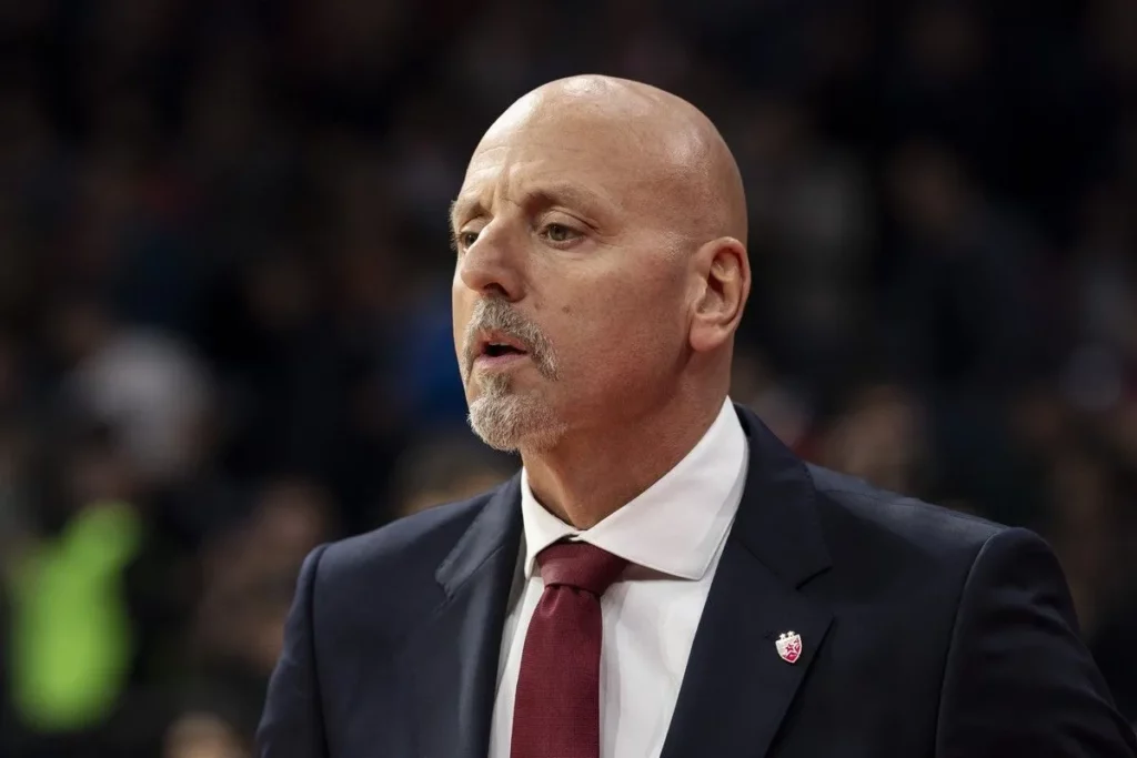 Ομπράντοβιτς: «Θα ήθελα να είμαι κομμάτι του Ολυμπιακού» - Το σχόλιο για υπόθεση δανεισμού Σορτς