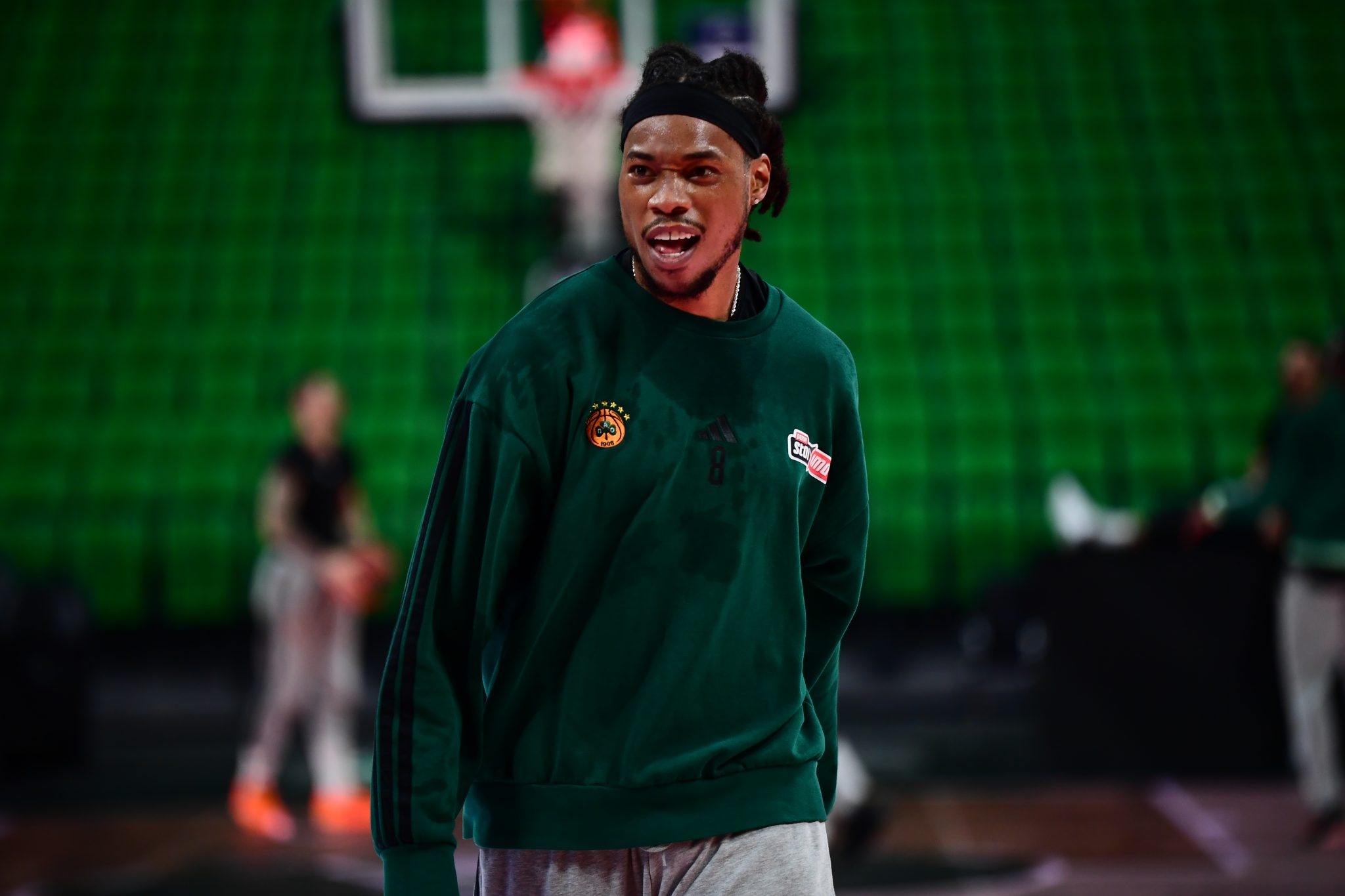 Ξένα ΜΜΕ: «Γι' αυτό τερματίστηκε το συμβόλαιο του Χολμς»