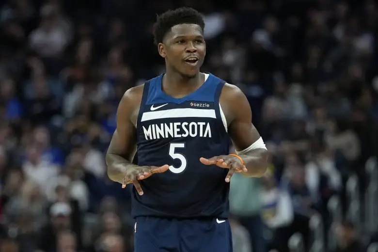 Τίμπεργουλβς – Πίστονς με πίστη στη δύναμη ρακέτας του Ντιτρόιτ