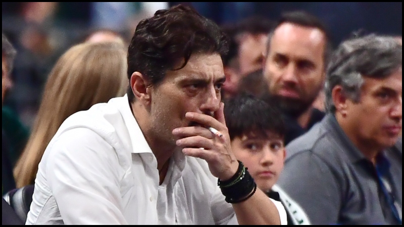 Η... πληρωμένη απάντηση του Γιαννακόπουλου στην ανάρτηση του Ολυμπιακού