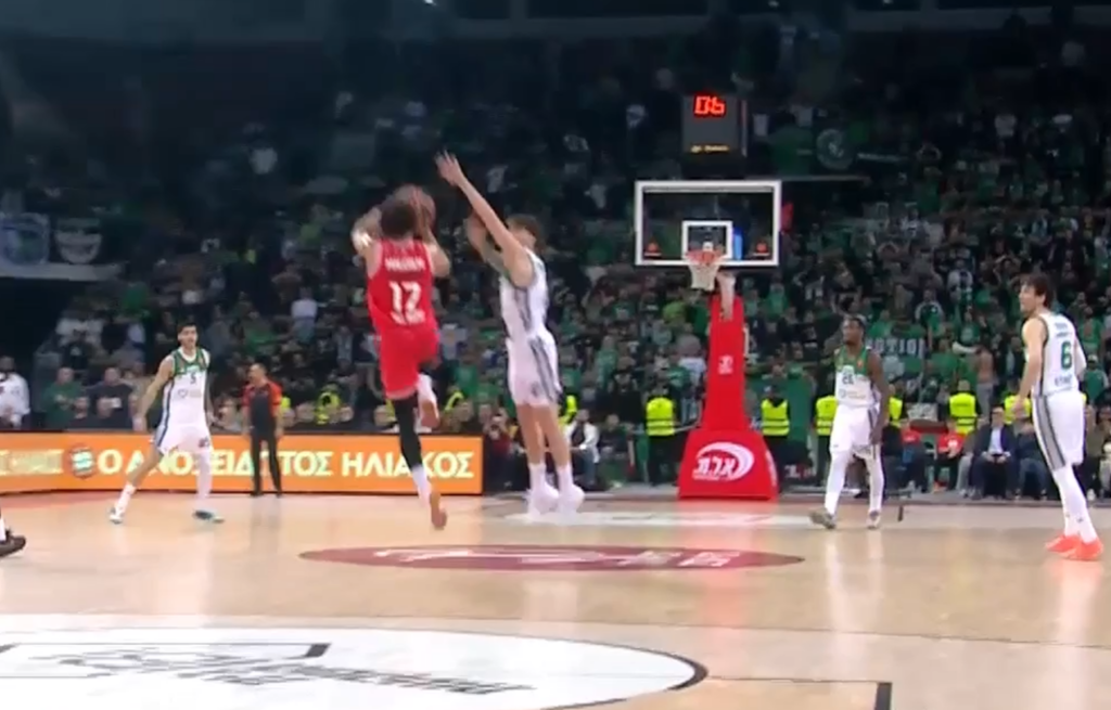 Χάποελ - Παναθηναϊκός: Πέτυχε τρίποντο από το κέντρο ο Μάλκολμ (vid)