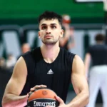 Ελεύθερος ξανά ο Γιούρτσεβεν!