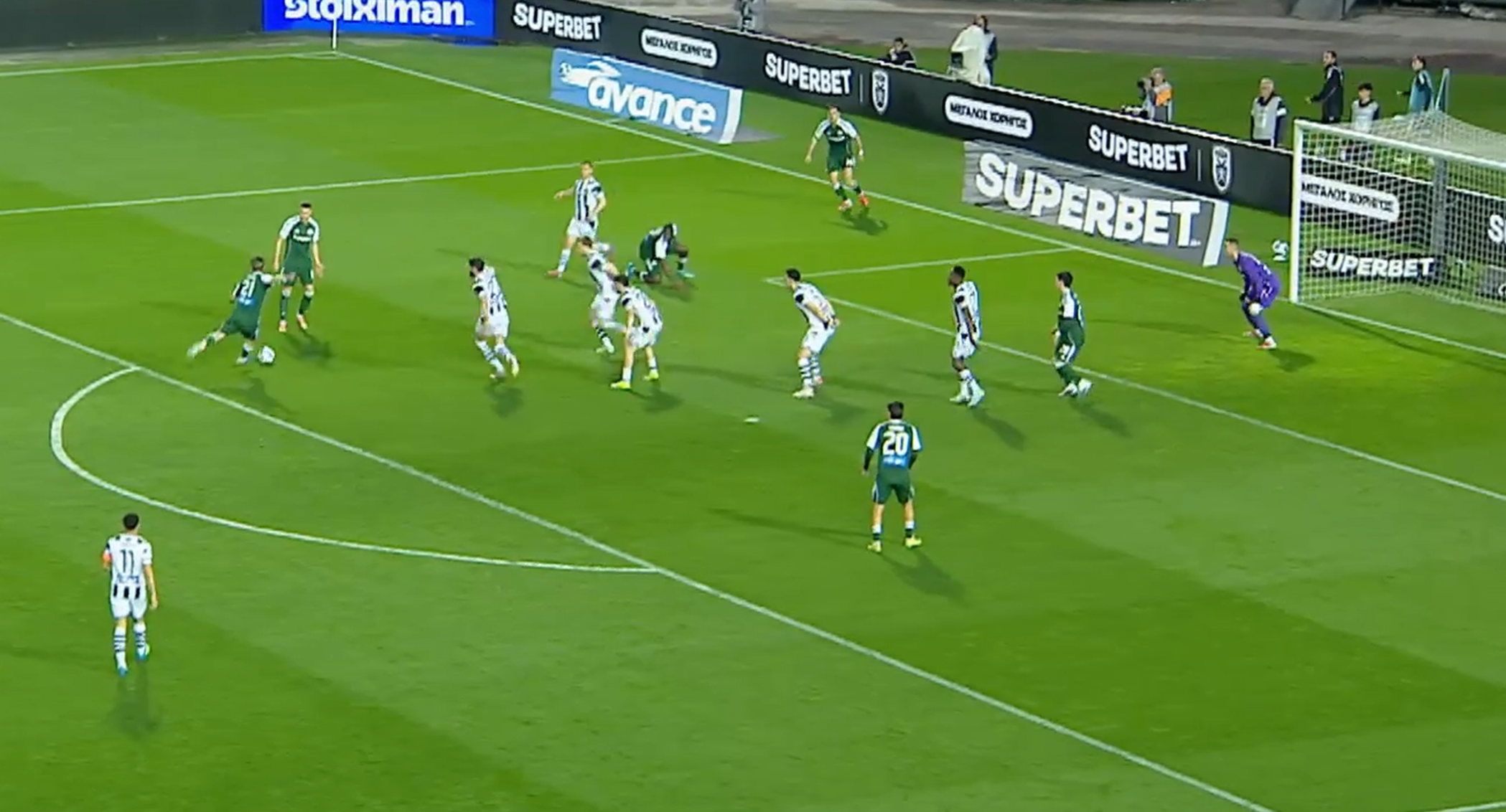 ΠΑΟΚ - Παναθηναϊκός: «Απείλησε» ξανά με σουτ ο Γεντβάι (vid)