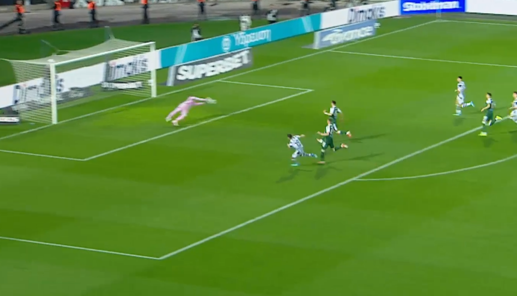 ΠΑΟΚ - Παναθηναϊκός: Τεράστια απόκρουση Λαφόν σε τελείωμα του Γερεμέγεφ (vid)