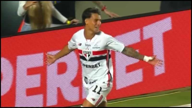 Χατ τρικ στη Βραζιλία από εξτρέμ που «συνδέθηκε» με τον Παναθηναϊκό (vid)