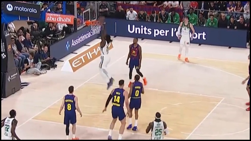 Μπαρτσελόνα - Παναθηναϊκός: Διψήφια διαφορά με κάρφωμα Λεσόρ (vid)