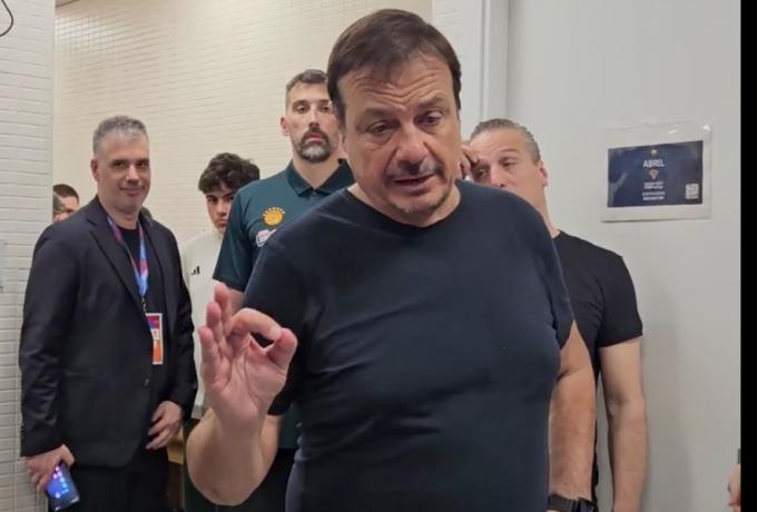 Αταμάν: Η ομιλία στα αποδυτήρια και το... σύνθημα!