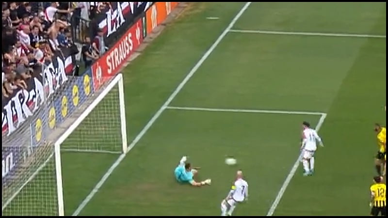 «Δώρο» από Στρακόσια, 2-0 η Ράγιο την ΑΕΚ στο Βαγιέκας (vid)