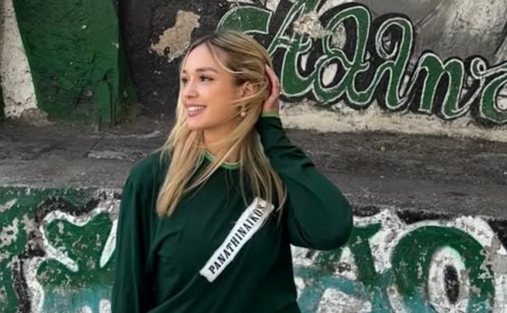 Στη Λεωφόρο η δισέγγονη του Φέρεντς Πούσκας: «Δεν θα μπορούσα να είμαι πιο χαρούμενη» (pic)