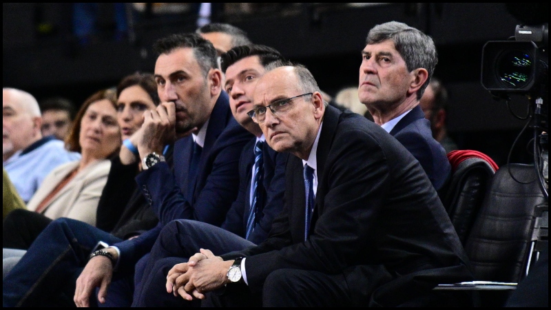 Άμεση αντίδραση Λιόλιου: «Λασπολογούν με κακόγουστα σκετσάκια»