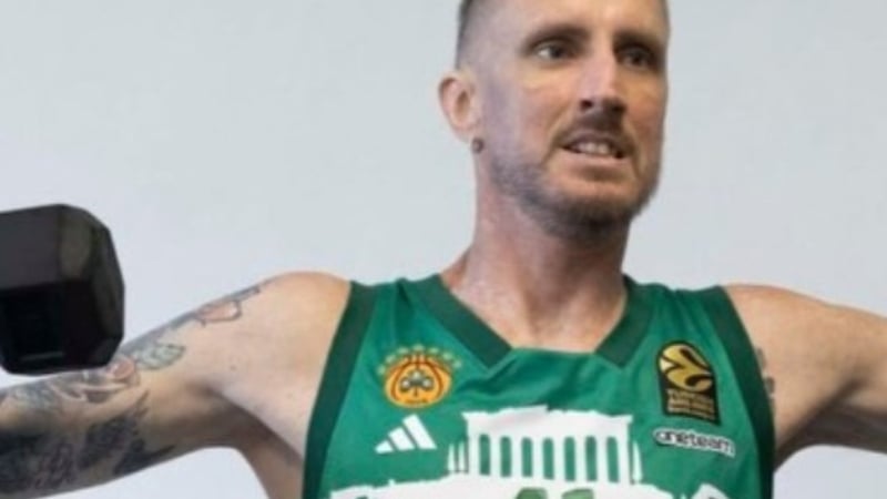 Προπονείται με φανέλα του Παναθηναϊκού ο Πολονάρα (pic)