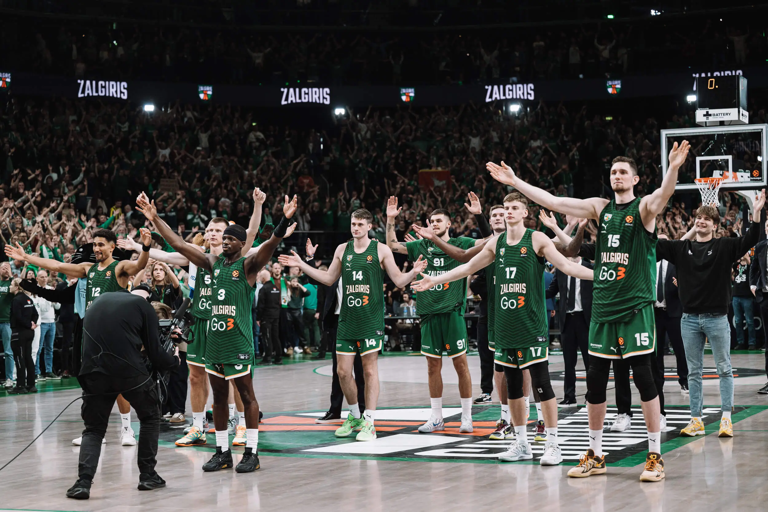 Ντουμπάι – Βαλένθια με «Ενίσχυση» στη φούρια των Νυχτερίδων