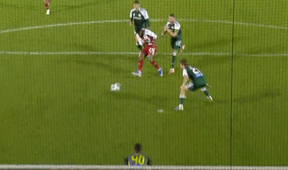 Παναθηναϊκός - Ολυμπιακός: Έστρωσαν... χαλί στον Ροντινέι, 0-2 στο ντέρμπι - Δείτε το γκολ (vid)