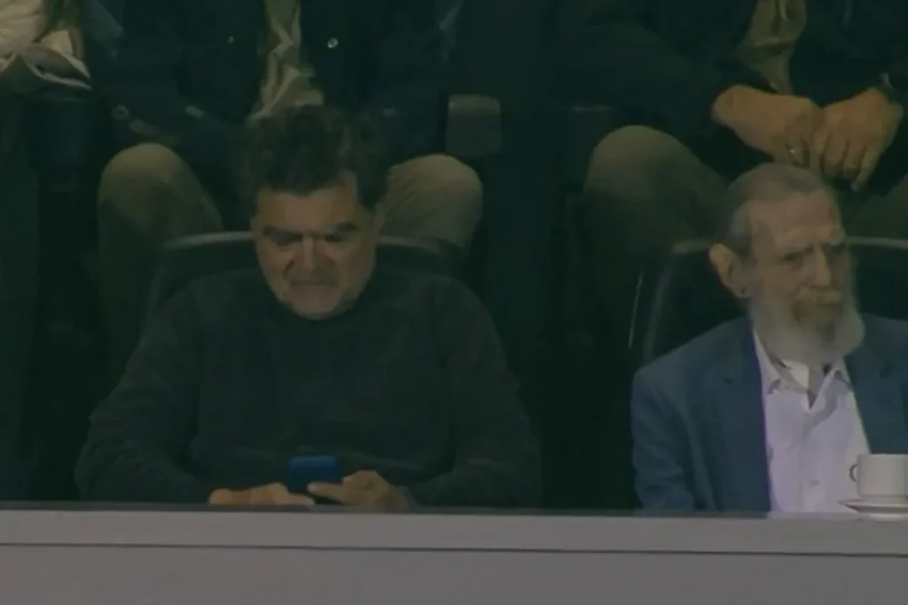 Φωτογραφίες: Ο Γιάννης Βαρδινογιάννης στη Λεωφόρο